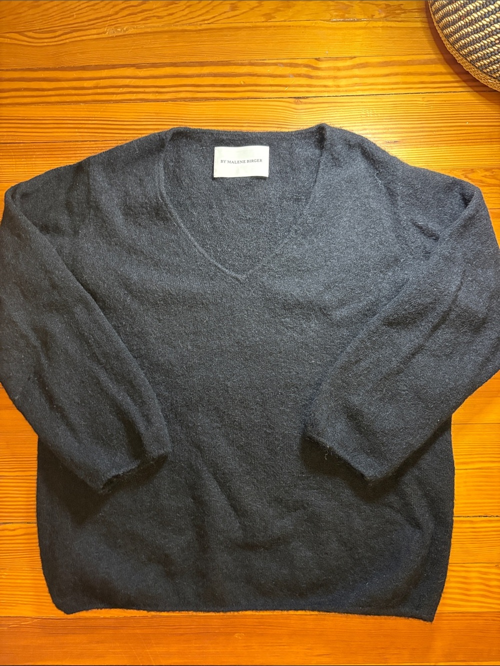By Malene Birger Men's black V-Neck Sweater